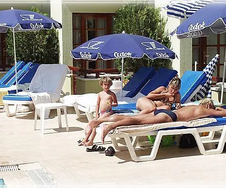 Ares Hostel Kemer